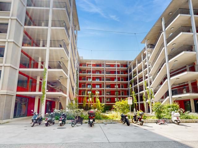 Wohnung mieten in Einigen, Zürich