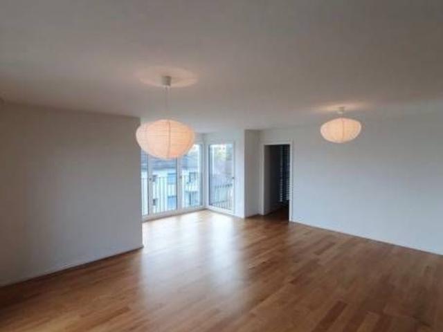 Apartment mieten in Einigen, Zürich