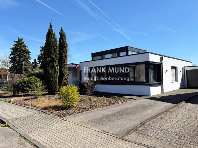 Villa kaufen in Pesch, Korschenbroich