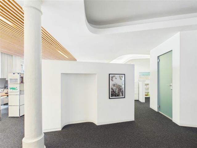 Büro mieten in Einigen, Zürich