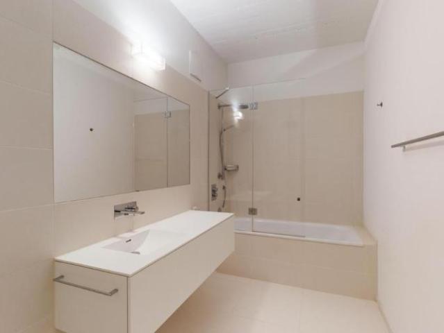 Wohnung kaufen in Einigen, Zürich