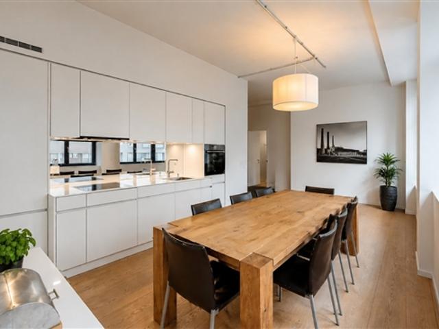 Loft kaufen in Einigen, Zürich