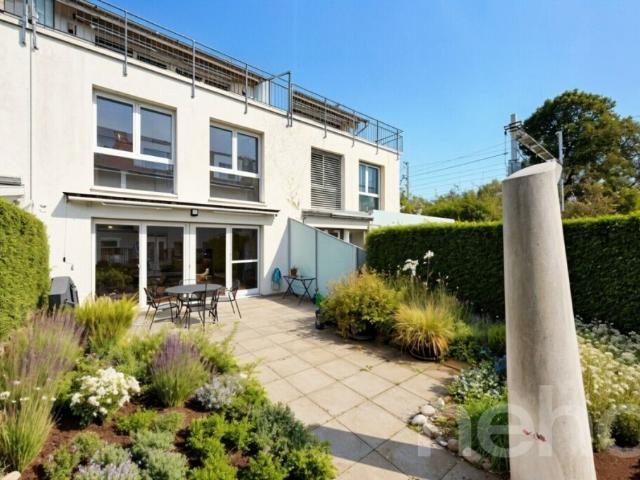 Reihenfamilienhaus kaufen in Fehraltorf, Zürich