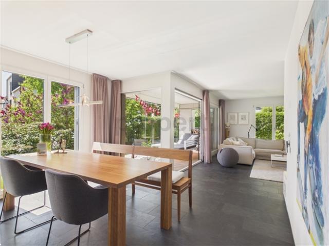 Einfamilienhaus kaufen in Horgen, Zürich