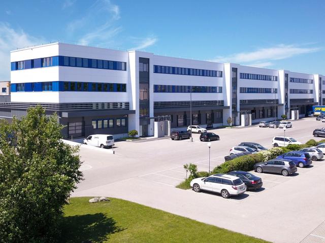 Gewerbe mieten in Wiener Neudorf, Niederösterreich