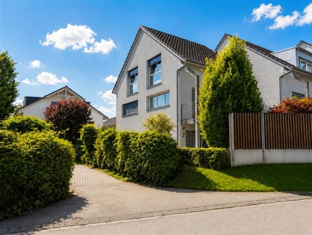 Reihenfamilienhaus kaufen in Allschwil, Basel-Landschaft