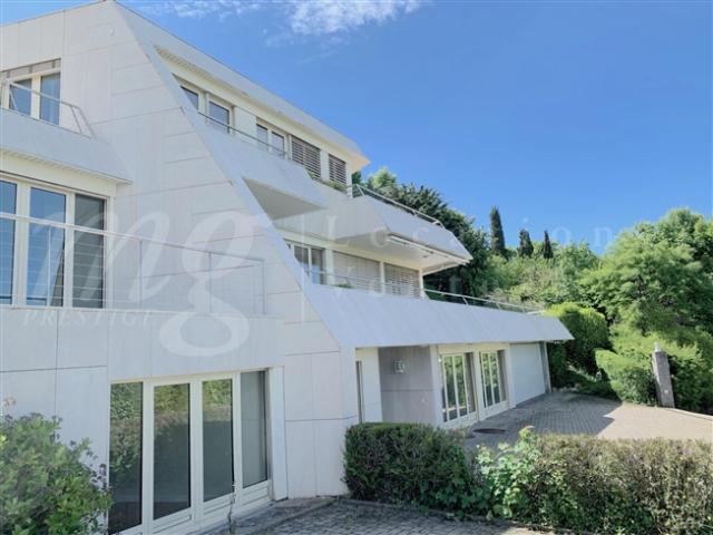 Einfamilienhaus mieten in Cologny