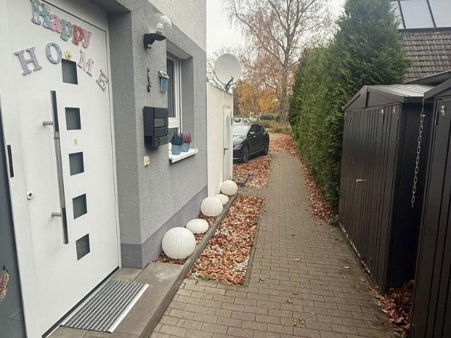 Haus kaufen in Halstenbek, Schleswig-Holstein