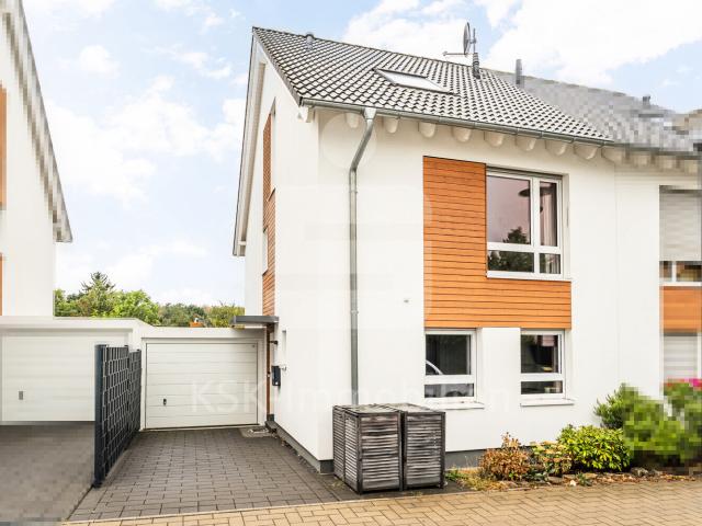 Doppelhaushälfte kaufen in Chorweiler, Köln