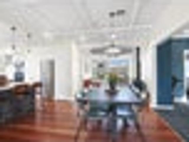 House for sale in Westown