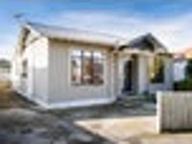 House for sale in Otakou