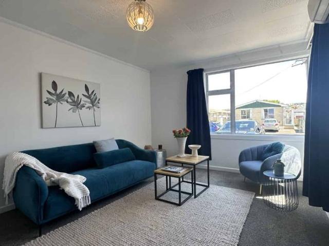 Townhouse for rent in Otakou