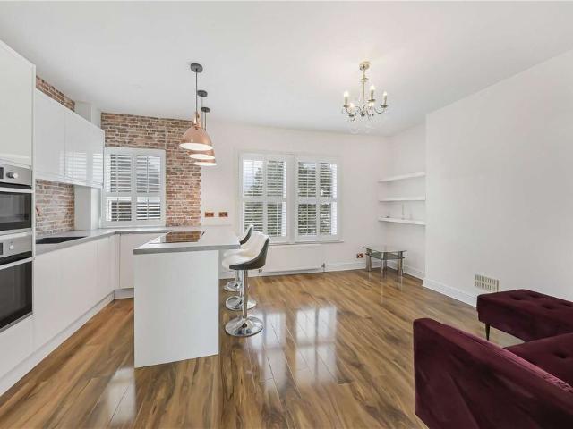 Apartment for rent in St. John's Wood, Greater London