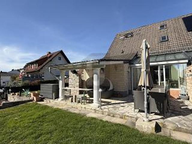 Villa kaufen in Simmershausen, Hessen