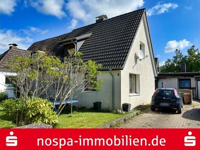 Doppelhaushälfte kaufen in Koldenbüttel, Schleswig-Holstein