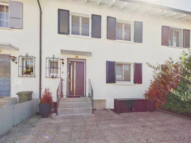 Reihenfamilienhaus kaufen in Aarburg, Aargau