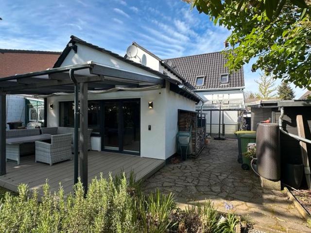 Haus kaufen in Botzdorf, Bornheim