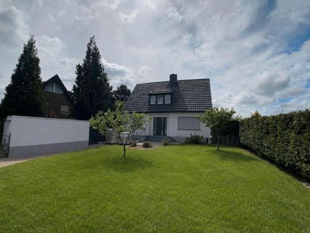 Haus kaufen in Moers, Nordrhein-Westfalen