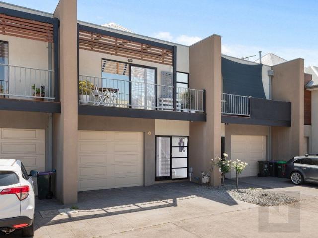 Townhouse for rent in Camerons Creek, Victoria
