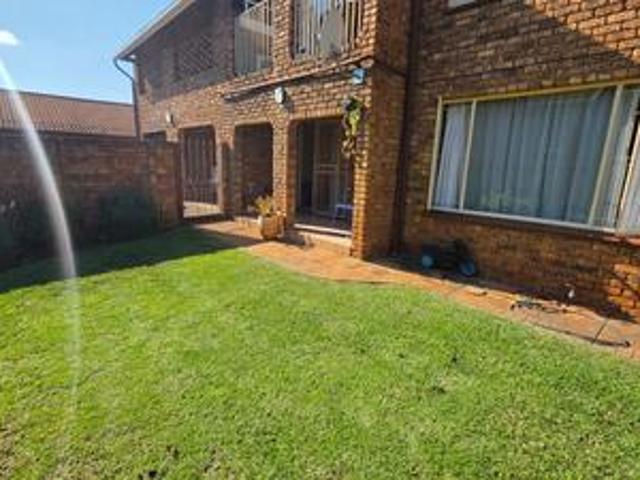 Townhouse for sale in Doornpoort, Gauteng