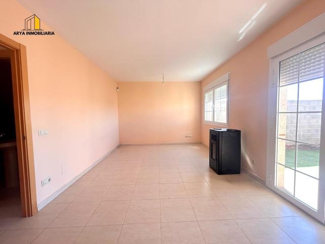 Casa en venta en Madrebuena, Pioz