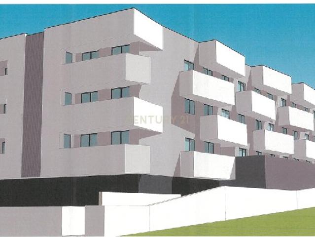 Apartamento venda em Santa Cruz/Trindade e Sanjurge, Chaves