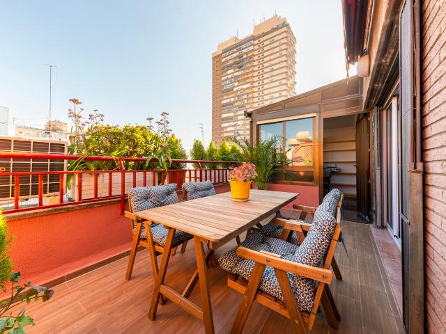 Casa en alquiler en Diputació, l'Alacantí