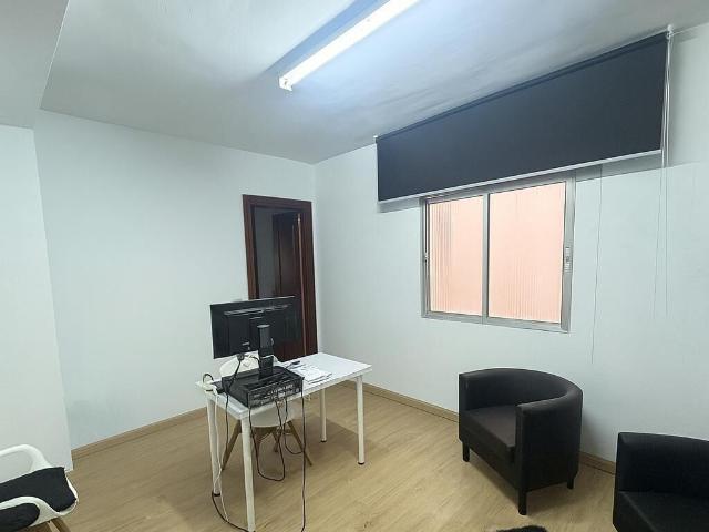 Oficina en venta en El Rodeo, Cáceres