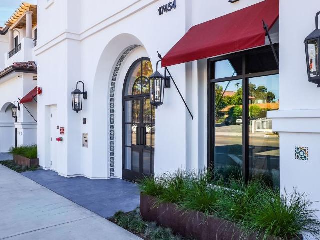 Apartment for rent in Canoga Park, California