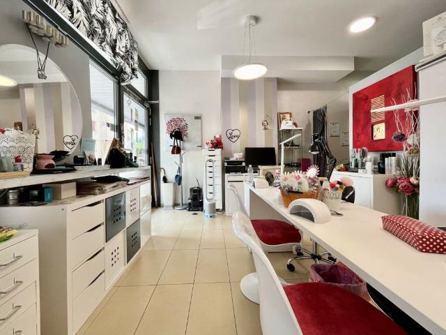 Büro kaufen in Massagno, Tessin