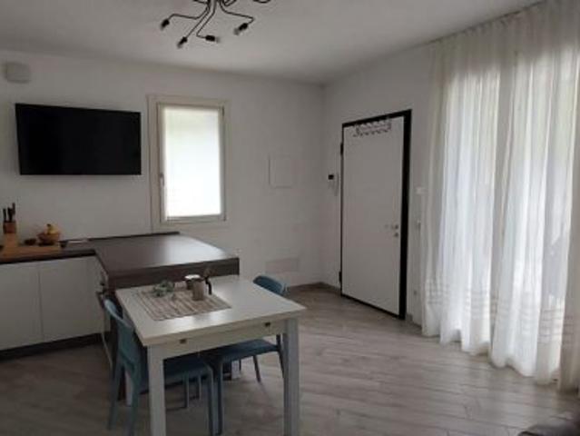 Appartamento in affitto a Olginate, Lombardia