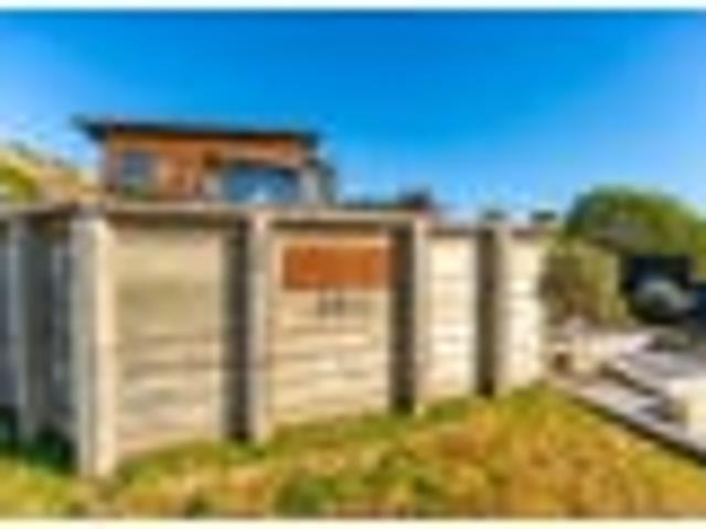 House for sale in Otakou
