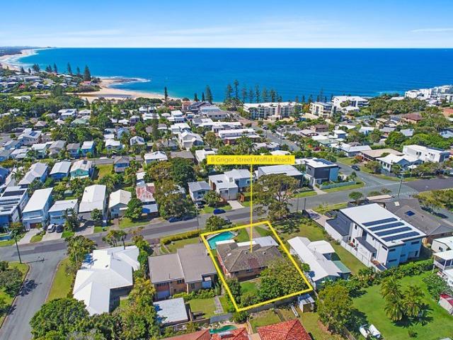 House for rent in Moffat Beach, Sunshine Coast Regional