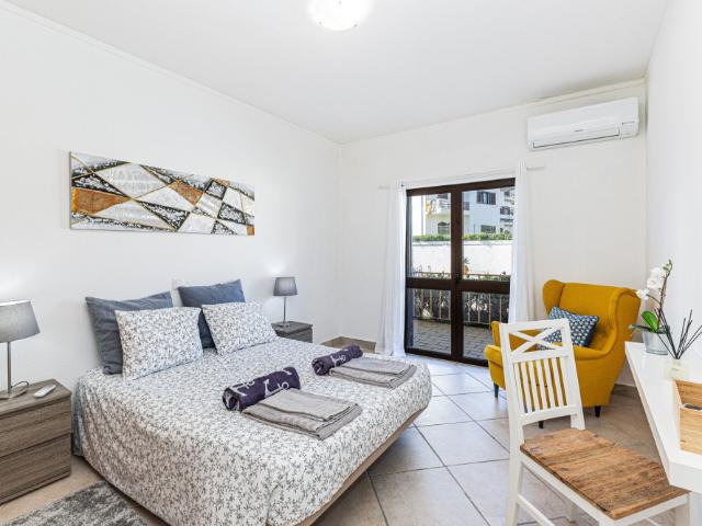 Apartamento alugar em Bairro Chesgal, Lagos