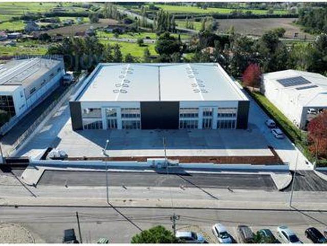 Loja alugar em Moita, Setúbal