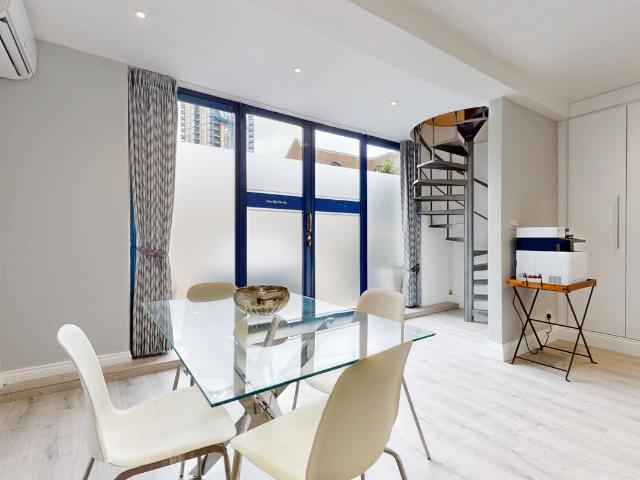 Apartment for rent in Battersea, Greater London
