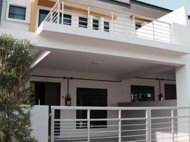 Terraced House for rent in Malaka
