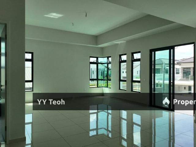 Residential House for sale in Malaka