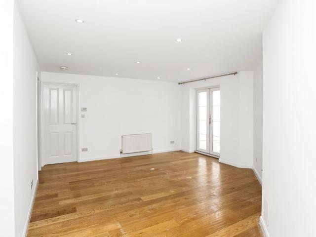 Apartment for rent in West End, Blackhills