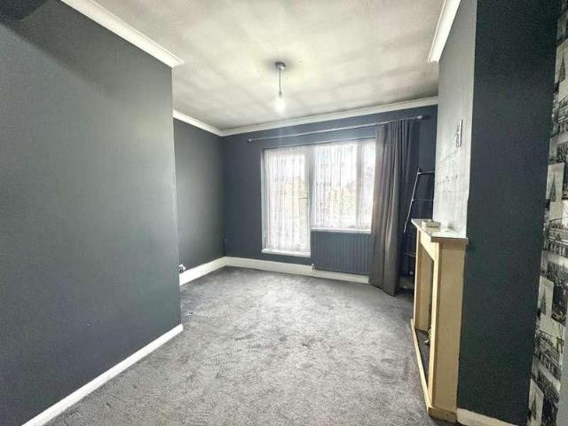 Apartment for rent in Lower Green Esher, Blackhills