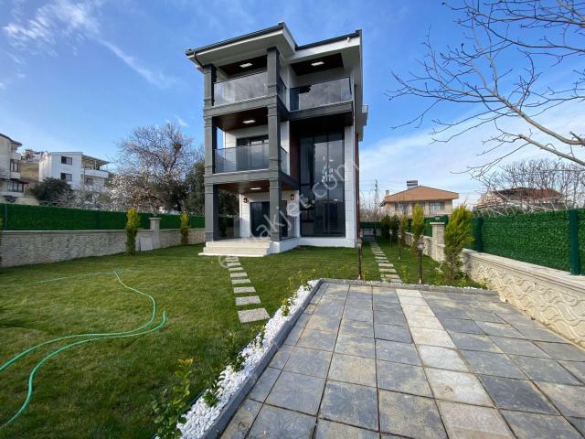 Marmaraereğlisi içerisinde satılık Villa