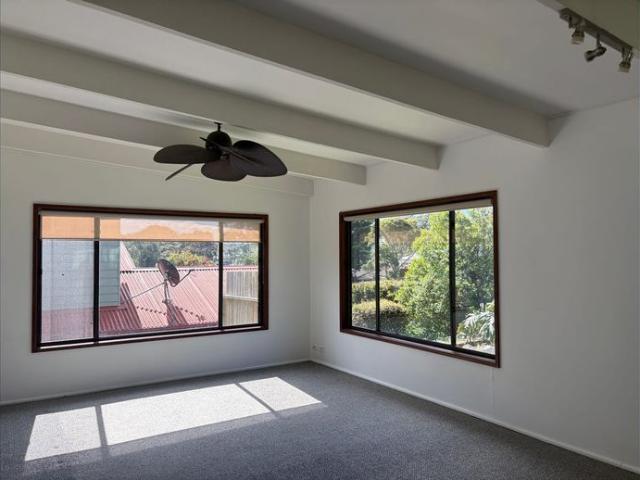 House for rent in Mollymook, Shoalhaven City Council
