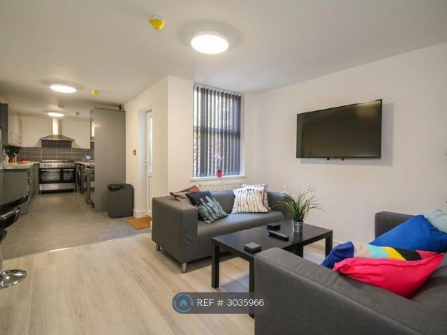 Room for rent in Elm Park, Liverpool