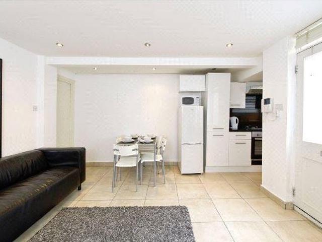 Apartment for rent in Paddington, Greater London