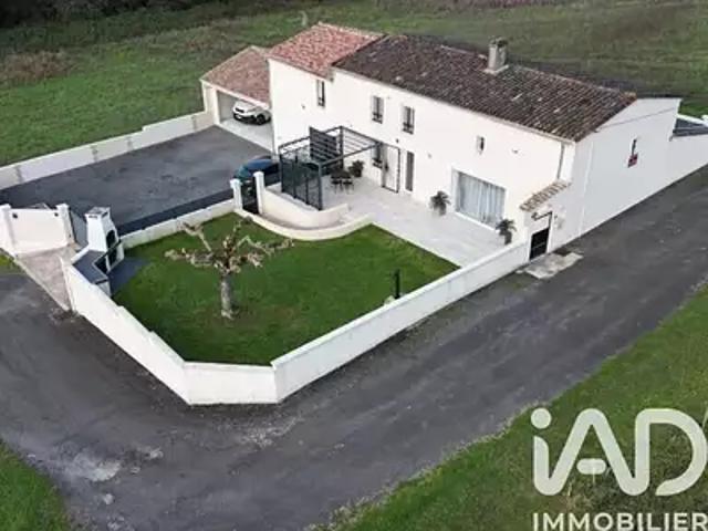 Maison vente à Blaye, Mombrier