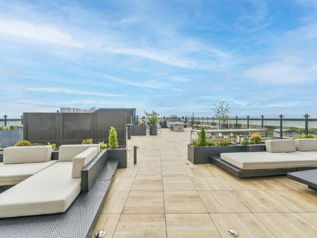 Apartment for rent in Strand-on-the-Green, Greater London