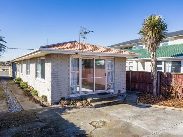 House for rent in Chaslands, Canterbury