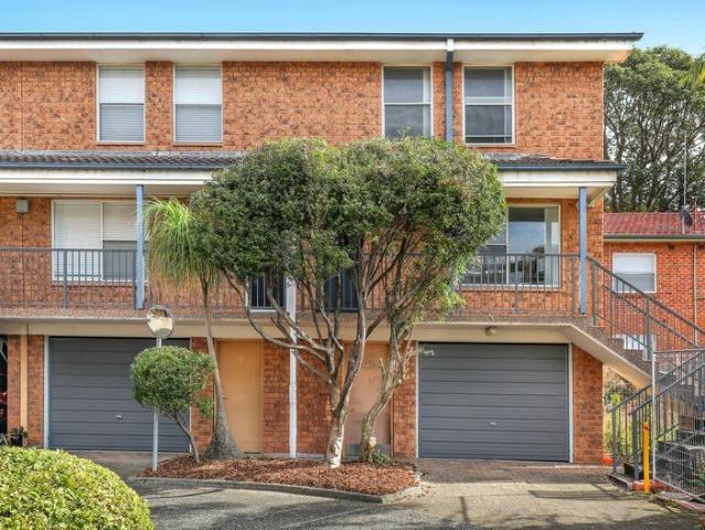 Townhouse for sale in Wollongong West, New South Wales