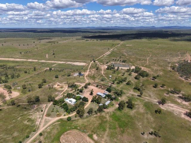 Cottage for sale in Dingo, Queensland