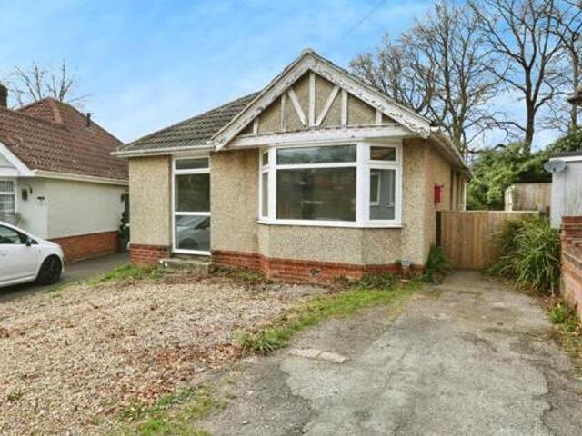 House for sale in Barton Stacey, Hampshire